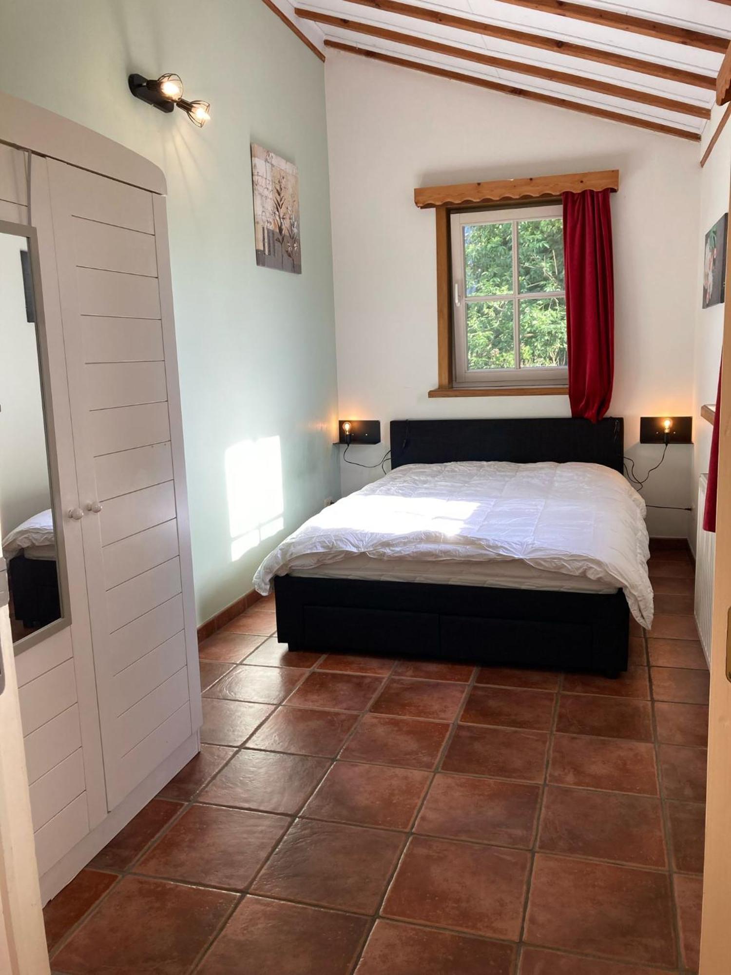 De Bedstee Holiday home Schoondijke