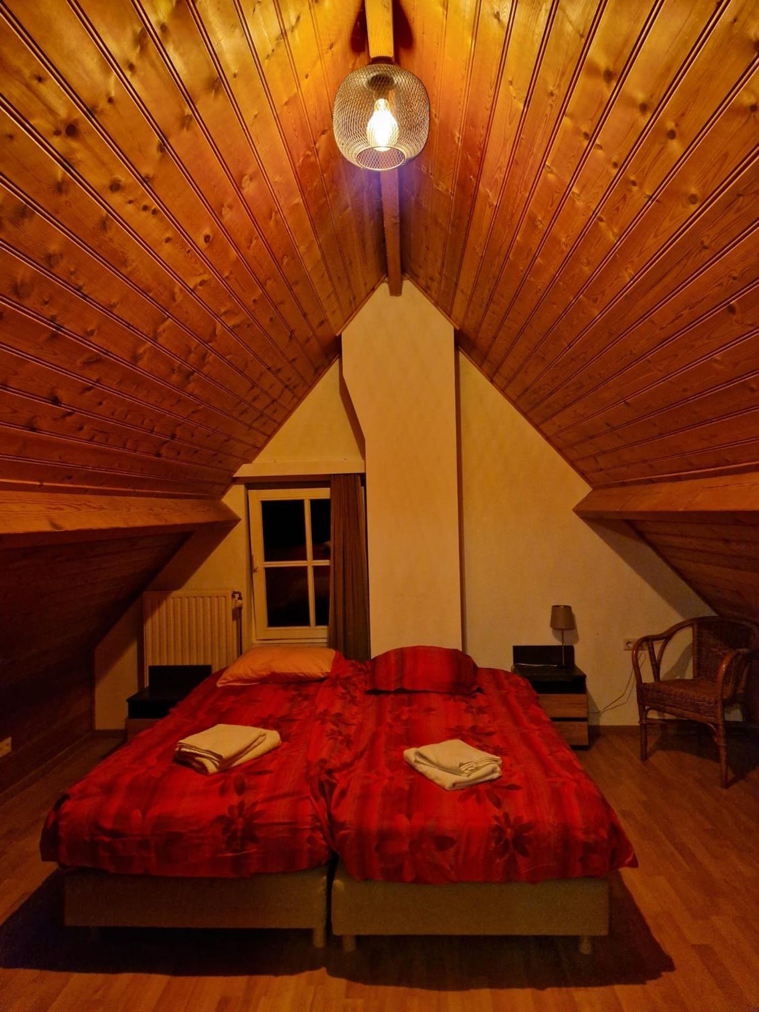 De Bedstee Holiday home Schoondijke